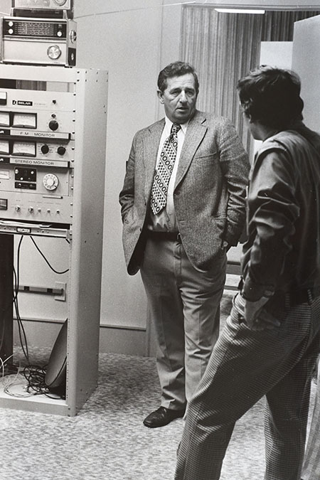 Dick Ellis confers at the station with colleague Ron
Wickman.