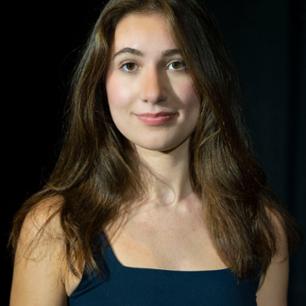 Photo of Elsa Kummer Rona Lisa Peretti