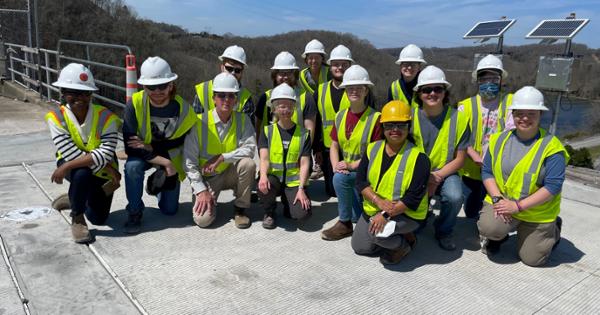 image for ETSU students visit Boone Dam