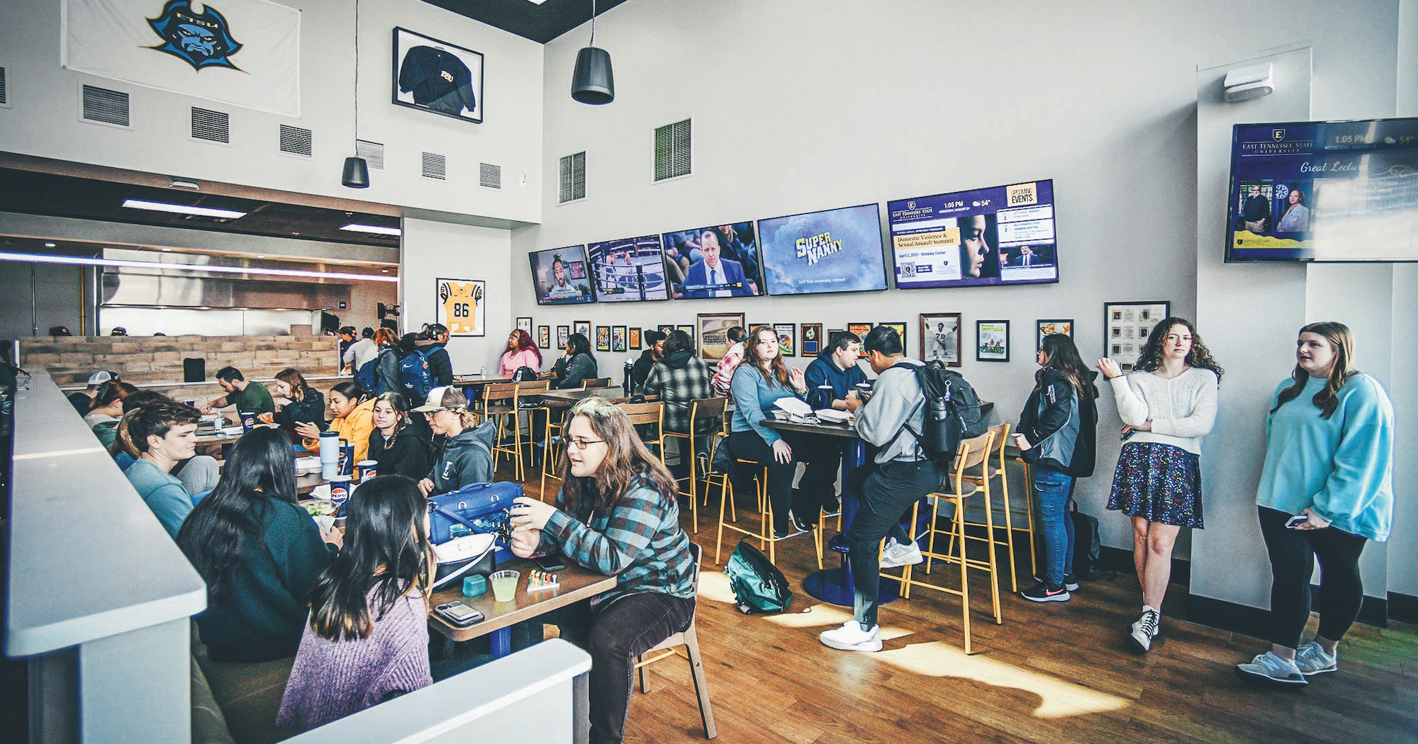 Students fill the booths and tables at Pepper’s Grill.