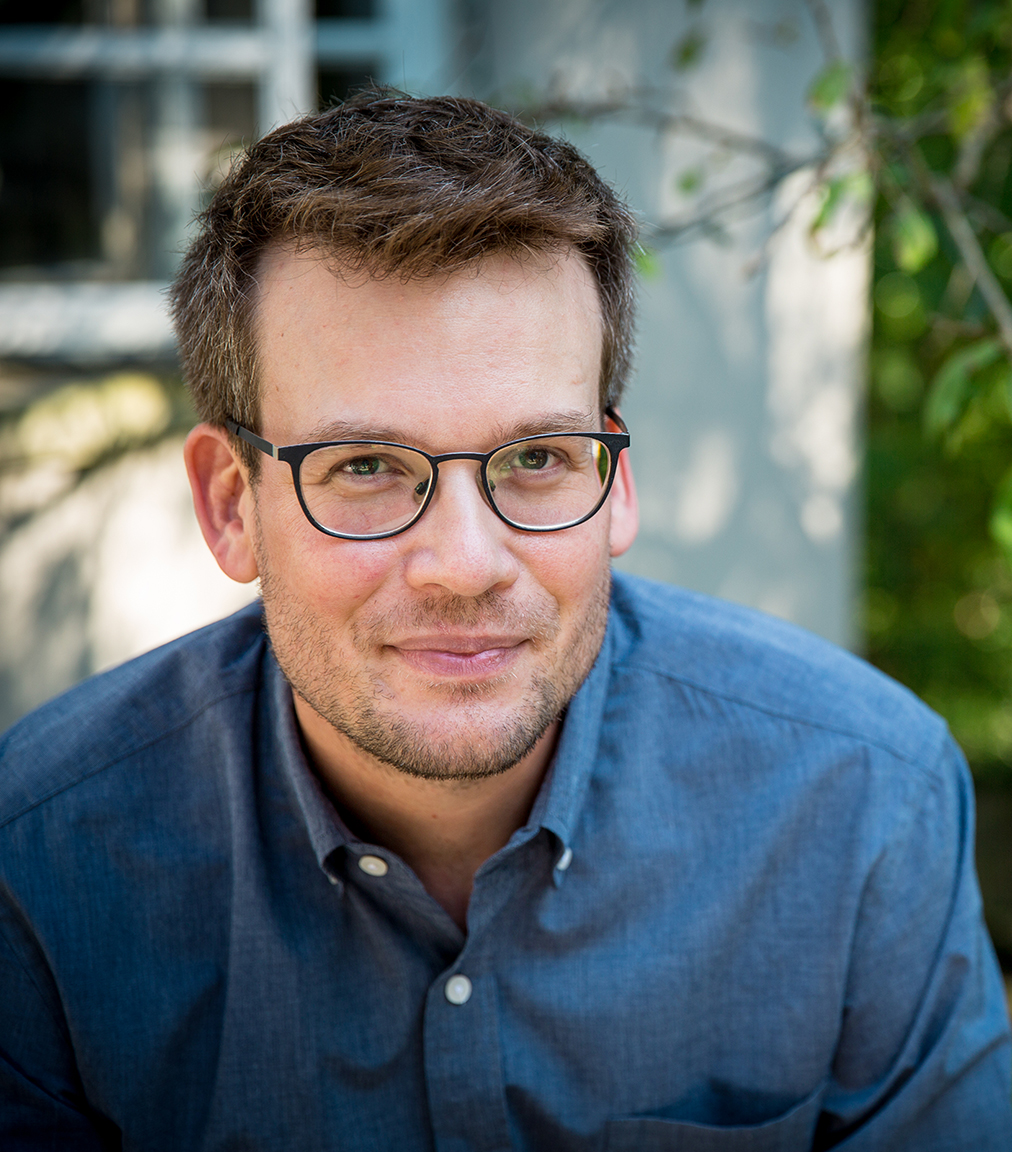 Headshot of John Green