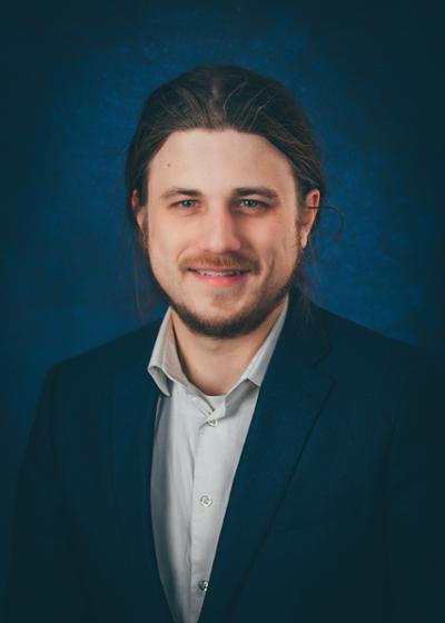 Photo of Curtis Peters Executive Aid